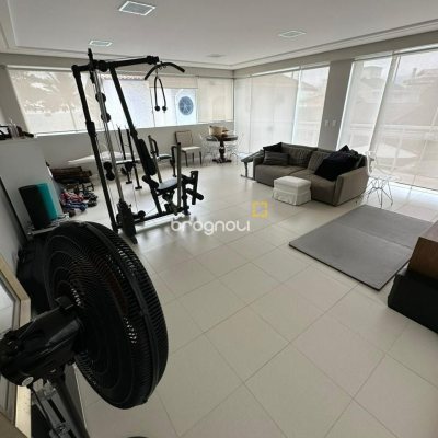 Casa com 560m², 5 quartos (sendo 5 suítes), 8 garagens, no bairro Cachoeira do Bom Jesus em Florianópolis
