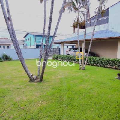 Casa com 165m², 3 quartos, 2 garagens, no bairro Jardim Eldorado em Palhoça