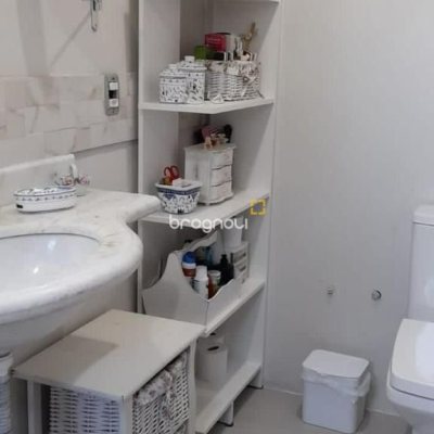 Casa com 190m², 2 quartos (sendo 2 suítes), 2 garagens, no bairro Ponta das Canas em Florianópolis