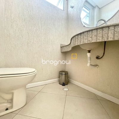 Cobertura com 350m², 2 quartos (sendo 2 suítes), 2 garagens, no bairro Ingleses em Florianópolis