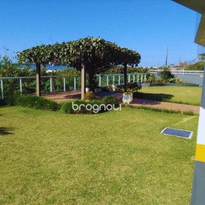 Cobertura com 350m², 2 quartos (sendo 2 suítes), 2 garagens, no bairro Ingleses em Florianópolis