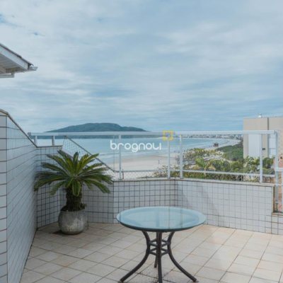 Cobertura com 350m², 8 quartos (sendo 4 suítes), 2 garagens, no bairro Ingleses em Florianópolis