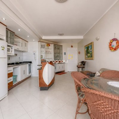 Cobertura com 350m², 8 quartos (sendo 4 suítes), 2 garagens, no bairro Ingleses em Florianópolis