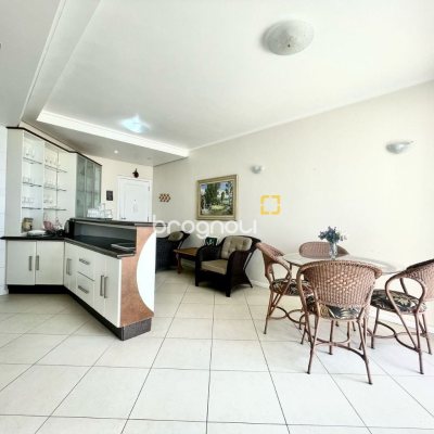 Cobertura com 350m², 2 quartos (sendo 2 suítes), 2 garagens, no bairro Ingleses em Florianópolis
