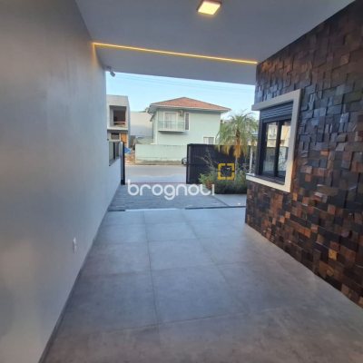 Casa com 112m², 3 quartos (sendo 1 suíte), 2 garagens, no bairro Potecas em São José