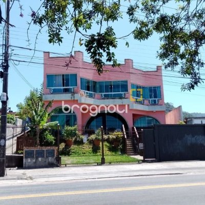 Apartamento com 490m², 6 quartos (sendo 1 suíte), 4 garagens, no bairro Campeche em Florianópolis