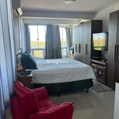 Apartamento com 490m², 6 quartos (sendo 1 suíte), 4 garagens, no bairro Campeche em Florianópolis