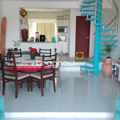 Apartamento com 490m², 6 quartos (sendo 1 suíte), 4 garagens, no bairro Campeche em Florianópolis
