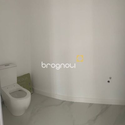 Casa com 311m², no bairro Rio Tavares em Florianópolis
