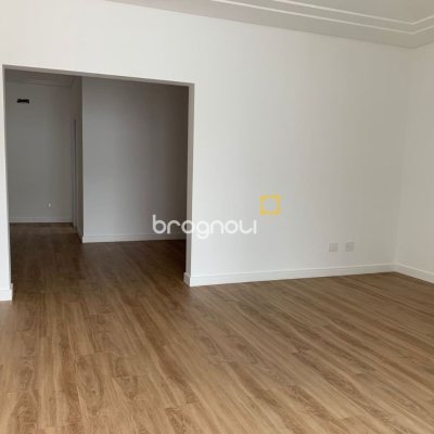 Casa com 311m², no bairro Rio Tavares em Florianópolis
