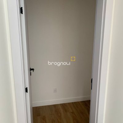 Casa com 311m², no bairro Rio Tavares em Florianópolis