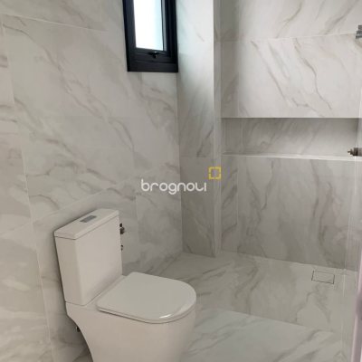 Casa com 311m², no bairro Rio Tavares em Florianópolis