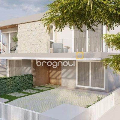 Casa com 169m², 3 quartos (sendo 3 suítes), 2 garagens, no bairro Rio Tavares em Florianópolis