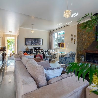 Casa com 271m², 3 quartos (sendo 3 suítes), 2 garagens, no bairro Ingleses em Florianópolis