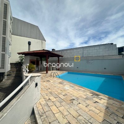 Apartamento com 91m², 3 quartos (sendo 1 suíte), 1 garagem, no bairro Coqueiros em Florianópolis