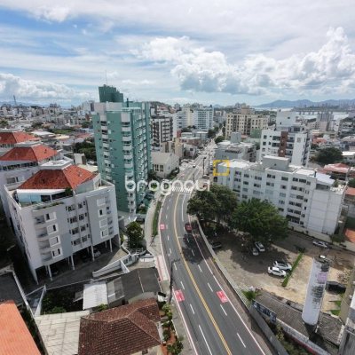 Apartamento com 91m², 3 quartos (sendo 1 suíte), 1 garagem, no bairro Coqueiros em Florianópolis