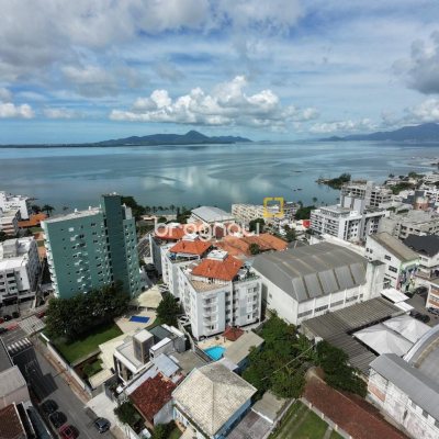 Apartamento com 91m², 3 quartos (sendo 1 suíte), 1 garagem, no bairro Coqueiros em Florianópolis