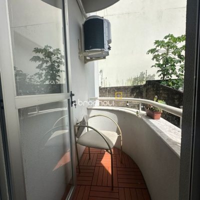 Apartamento com 91m², 3 quartos (sendo 1 suíte), 1 garagem, no bairro Coqueiros em Florianópolis