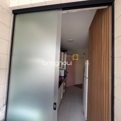Apartamento com 91m², 3 quartos (sendo 1 suíte), 1 garagem, no bairro Coqueiros em Florianópolis