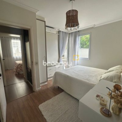 Apartamento com 91m², 3 quartos (sendo 1 suíte), 1 garagem, no bairro Coqueiros em Florianópolis