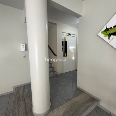 Apartamento com 91m², 3 quartos (sendo 1 suíte), 1 garagem, no bairro Coqueiros em Florianópolis
