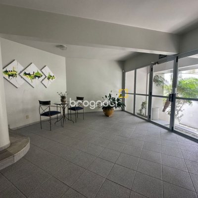 Apartamento com 91m², 3 quartos (sendo 1 suíte), 1 garagem, no bairro Coqueiros em Florianópolis