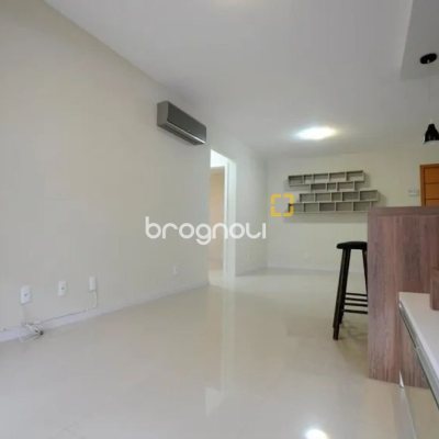 Apartamento com 87m², 2 quartos (sendo 1 suíte), 2 garagens, no bairro Campeche em Florianópolis