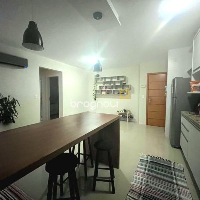 Apartamento com 87m², 2 quartos (sendo 1 suíte), 2 garagens, no bairro Campeche em Florianópolis