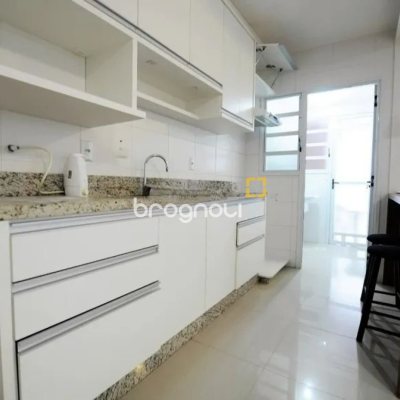 Apartamento com 87m², 2 quartos (sendo 1 suíte), 2 garagens, no bairro Campeche em Florianópolis