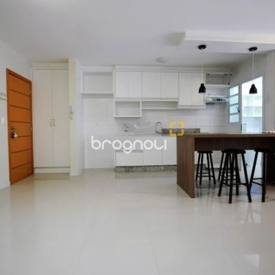 Apartamento com 87m², 2 quartos (sendo 1 suíte), 2 garagens, no bairro Campeche em Florianópolis