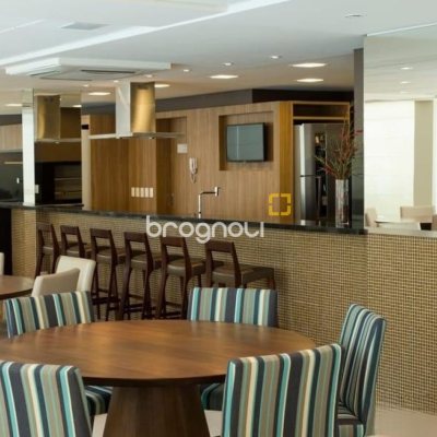 Cobertura com 316m², 4 quartos (sendo 4 suítes), 3 garagens, no bairro Cachoeira do Bom Jesus em Florianópolis