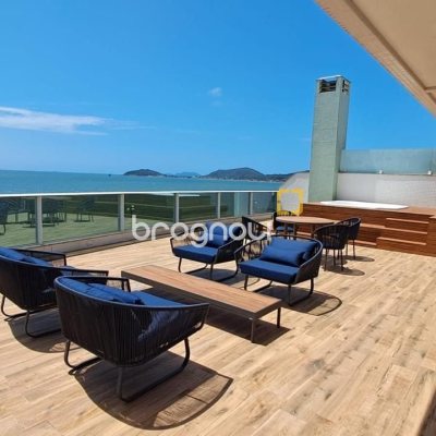 Cobertura com 316m², 4 quartos (sendo 4 suítes), 3 garagens, no bairro Cachoeira do Bom Jesus em Florianópolis
