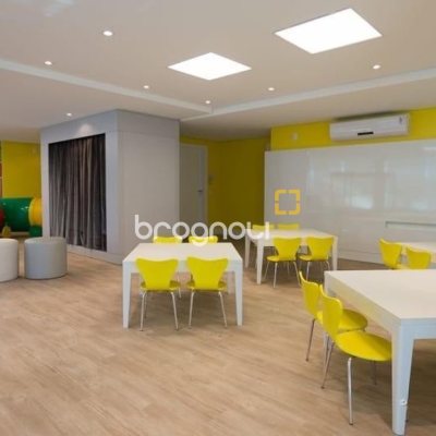 Cobertura com 316m², 4 quartos (sendo 4 suítes), 3 garagens, no bairro Cachoeira do Bom Jesus em Florianópolis