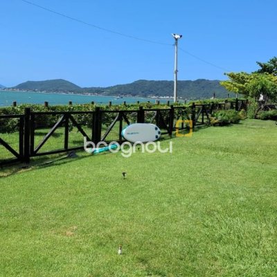 Apartamento com 128m², 3 quartos (sendo 3 suítes), 2 garagens, no bairro Cachoeira do Bom Jesus em Florianópolis