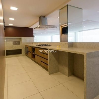 Apartamento com 128m², 3 quartos (sendo 3 suítes), 2 garagens, no bairro Cachoeira do Bom Jesus em Florianópolis