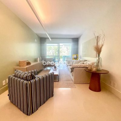 Apartamento com 128m², 3 quartos (sendo 3 suítes), 2 garagens, no bairro Cachoeira do Bom Jesus em Florianópolis