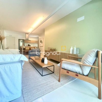 Apartamento com 128m², 3 quartos (sendo 3 suítes), 2 garagens, no bairro Cachoeira do Bom Jesus em Florianópolis