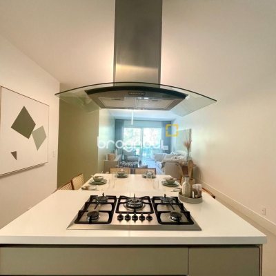 Apartamento com 128m², 3 quartos (sendo 3 suítes), 2 garagens, no bairro Cachoeira do Bom Jesus em Florianópolis