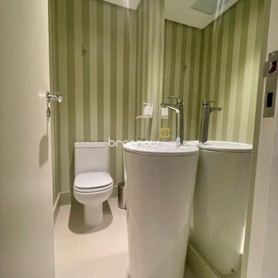 Apartamento com 128m², 3 quartos (sendo 3 suítes), 2 garagens, no bairro Cachoeira do Bom Jesus em Florianópolis