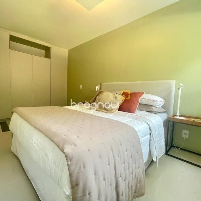 Apartamento com 128m², 3 quartos (sendo 3 suítes), 2 garagens, no bairro Cachoeira do Bom Jesus em Florianópolis