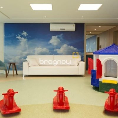 Apartamento com 137m², 4 quartos (sendo 3 suítes), 2 garagens, no bairro Cachoeira do Bom Jesus em Florianópolis