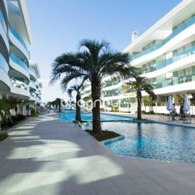 Apartamento com 137m², 4 quartos (sendo 3 suítes), 2 garagens, no bairro Cachoeira do Bom Jesus em Florianópolis