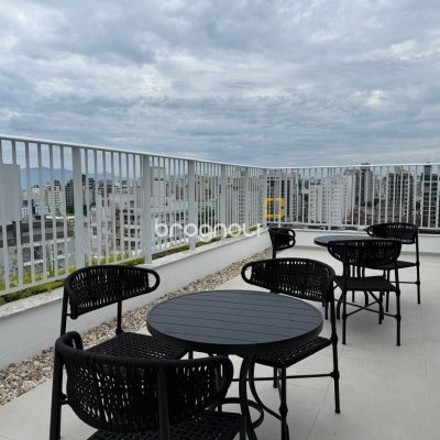 Apartamento com 48m², 1 quarto (sendo 1 suíte), 1 garagem, no bairro Centro em Florianópolis