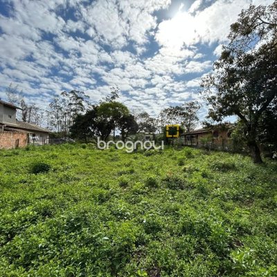 Terreno com 1493m², no bairro Ibiraquera em Imbituba