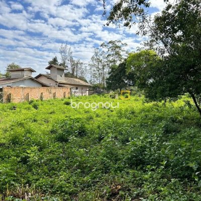 Terreno com 1493m², no bairro Ibiraquera em Imbituba