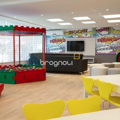Cobertura com 246m², 4 quartos (sendo 3 suítes), 3 garagens, no bairro Cachoeira do Bom Jesus em Florianópolis