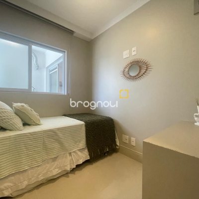 Cobertura com 246m², 4 quartos (sendo 3 suítes), 3 garagens, no bairro Cachoeira do Bom Jesus em Florianópolis