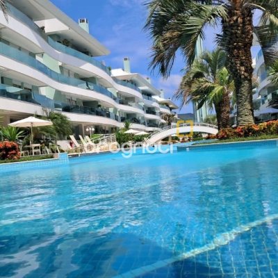 Cobertura com 246m², 4 quartos (sendo 3 suítes), 3 garagens, no bairro Cachoeira do Bom Jesus em Florianópolis