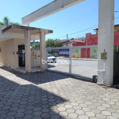 Apartamento com 72m², 2 quartos, 1 garagem, no bairro Real Parque em São José