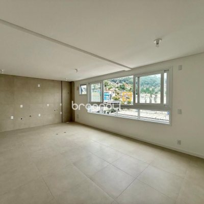 Studio com 40m², 1 quarto, 1 garagem, no bairro Centro em Florianópolis